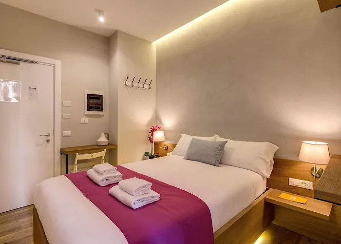 The Spanish Campo De' Fiori 3*